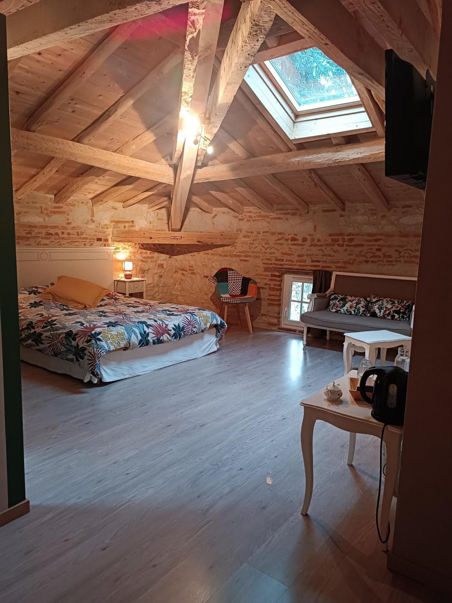 Le Jardin Des Cedres Hotel Lavaur  Szoba fotó
