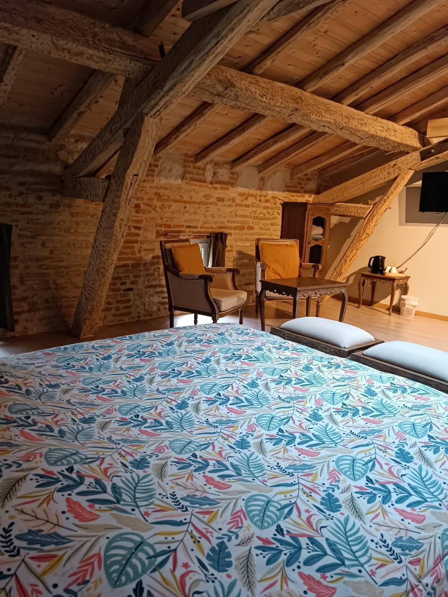 Le Jardin Des Cedres Hotel Lavaur  Szoba fotó